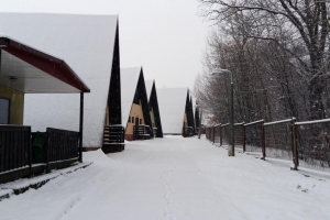 Beskidy  są piękne i majestatyczne w zimie, a w schronisku świąteczna atmosfera. - zdjęcie3