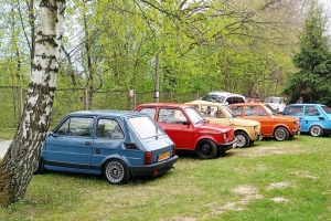 Zlot Fiata 126p w SSM w Zarzeczu